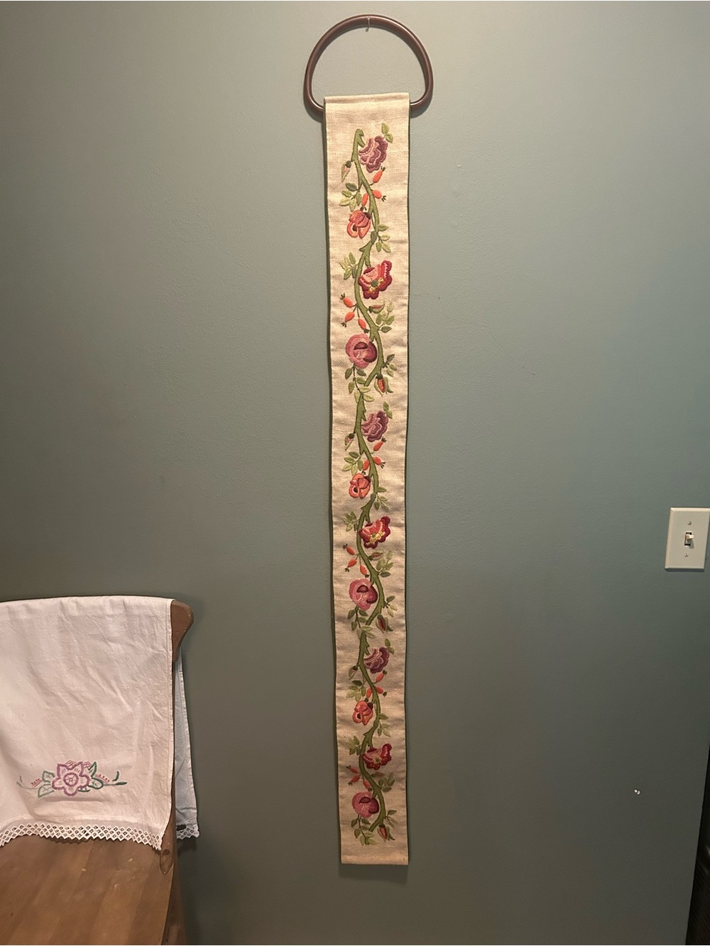 Vintage Cream Floral Embroidered Wall Tapestry — Pink & Green Vine Accent
